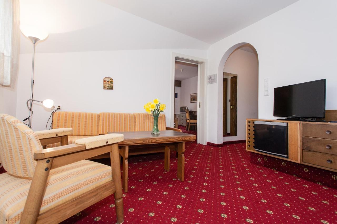Hotel Am Wolfgrubenersee Soprabolzano Pokoj fotografie